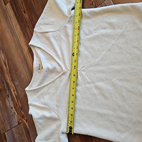Madewell v neck top - Picture 7 of 7